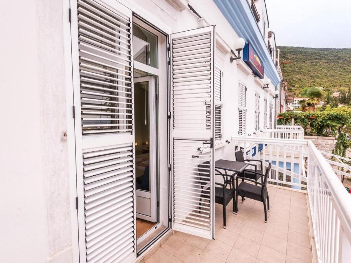 Guesthouse Aurora Trpanj Exterior photo